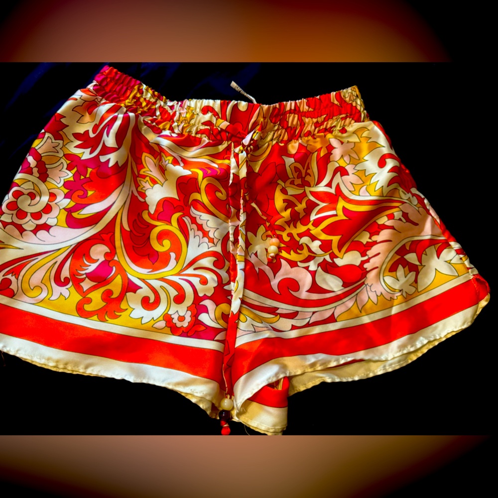 Zara medium silky short